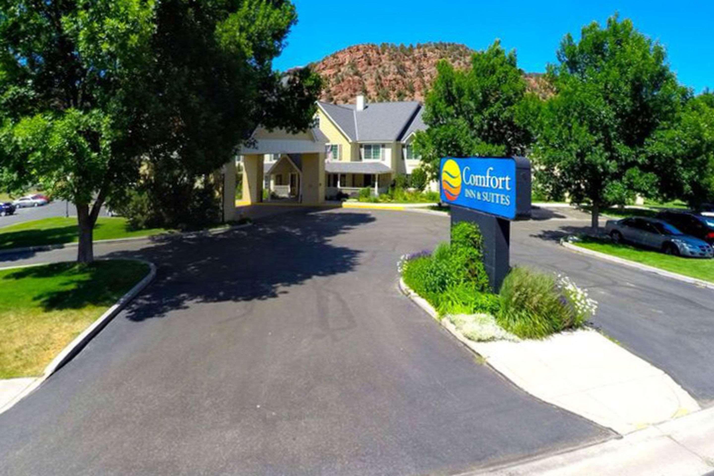 Comfort Inn & Suites Carbondale On The Roaring Fork Esterno foto